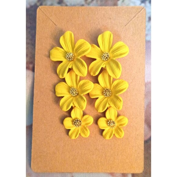 Yellow Flower Dangle Clay Earrings Polymer Handmade NEW Ships in Gift Box - Picture 1 of 3